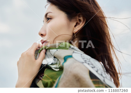 Portrait of a woman with flowing hair 118807260