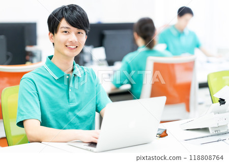 Care manager working in uniform Care manager working in uniform 118808764