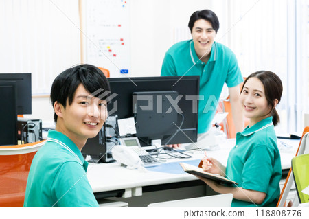 Young home helper team 118808776