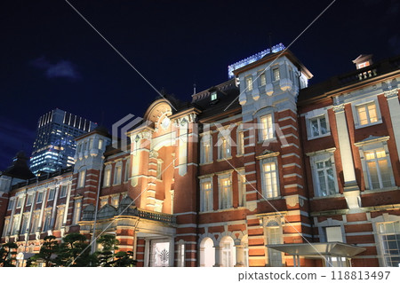 東京車站燈火通明 東京站丸之內車站大樓 東京旅遊勝地 118813497