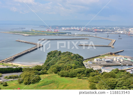 Iwaki Onahama Port: Recovery from the Great East Japan Earthquake continues 118813543