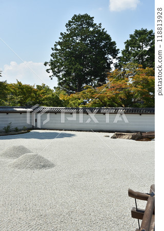 曼殊院門跡真田前庭“盲龜浮樹庭園” 118813928