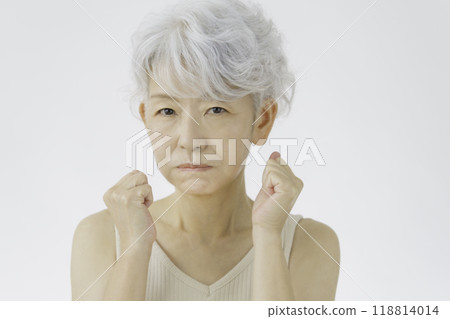 Angry gray-haired senior woman 118814014