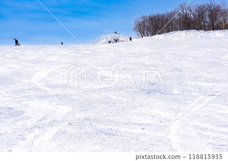 Hakuba Village, Kitaazumi District, Nagano Prefecture Jizo's Head (Tohmi Mountain Range) seen from Hakuba Goryu Ski Resort Hakuba Village, Kitaazumi District, Nagano Prefecture Jizo's Head (Tohmi Mountain Range) seen from Hakuba Goryu Ski Resort 118815935