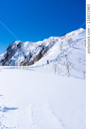 Hakuba Village, Nagano Prefecture, Mount Kotomi in the Northern Alps, Snow Mountain Climbing, Mount Kotomi seen from Ichinosae 118815963