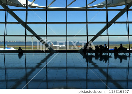 Haneda Airport Terminal 2 International Lobby Haneda Airport Terminal 2 International Lobby 118816567