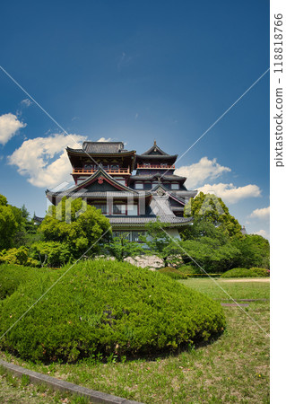 Fushimi Momoyama Castle under clear skies, Kyoto 118818766