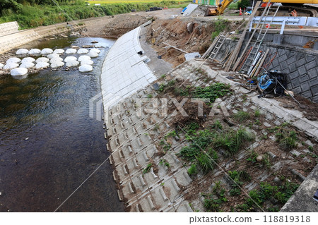 Seawall construction site Seawall construction site 118819318