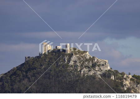 Staatz ruins in Weinviertel, Lower Austria, Austria 118819479