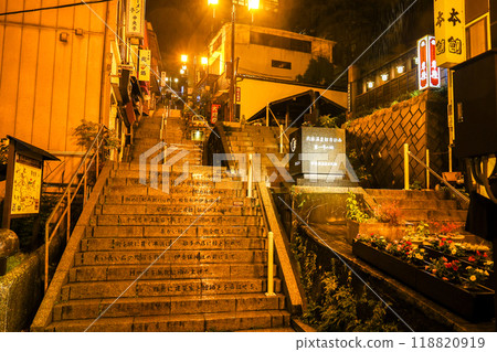 Gunma Prefecture, Shibukawa City, Ikaho Onsen, Stone Steps Street in the Rain 118820919