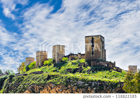 building, castle, ruins 118822185