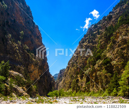 A dried-up gorge in midsummer (Samaria Gorge, Crete, Greece) 118822509