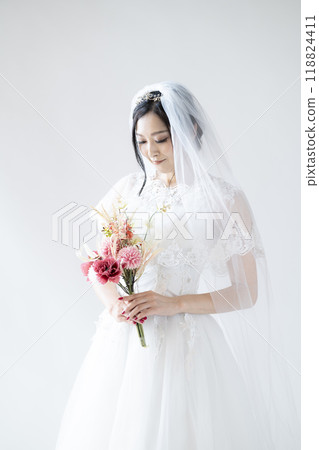 有花束的新娘 有花束的新娘 118824411