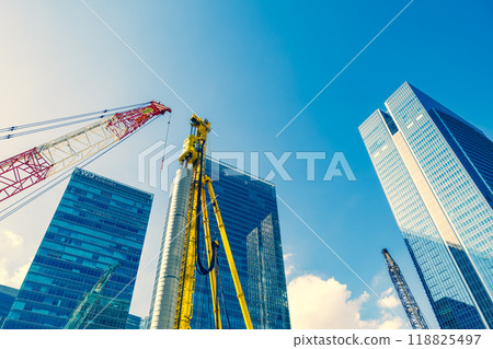 東京再開發 高層建築和八重洲地區正在建 2024.09 b-3 暖色調 118825497