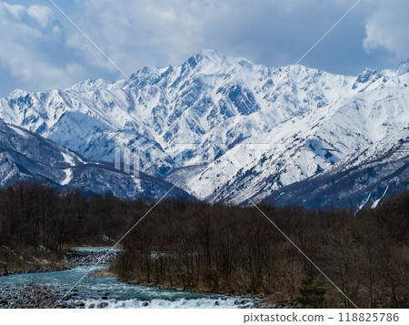 Winter in the Northern Alps: Mount Goryu and Matsukawa River, Hakuba Village, Nagano Prefecture 118825786