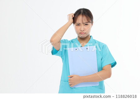 擔心的護士陰性 118826018