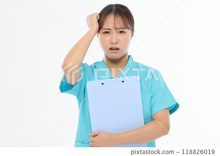 Worried nurse negative Worried nurse negative 118826019