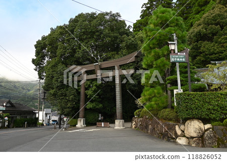 Takachiho Shrine's Torii Takachiho Shrine's Torii 118826052