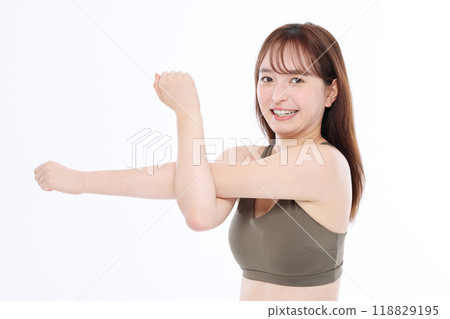 Women stretching Women stretching 118829195