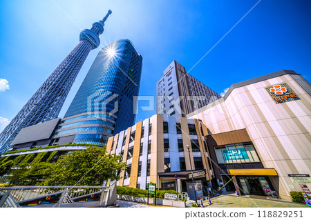 Tokyo cityscape in Japan, with Tokyo Skytree and Solamachi standing out against the greenery (September 6th) Tokyo cityscape in Japan, with Tokyo Skytree and Solamachi standing out against the greenery (September 6th) 118829251