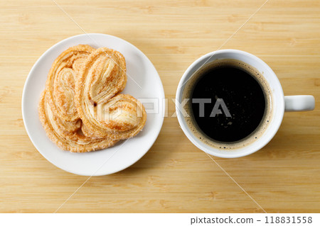 Palmier butterfly puff and Coffee 118831558