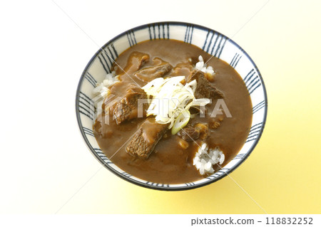 咖哩牛肉碗 118832252