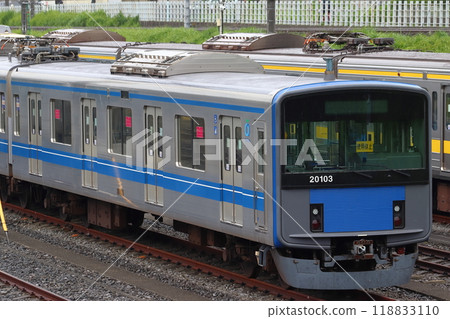 西武池袋線20000系列列車停在小手差車庫 118833110