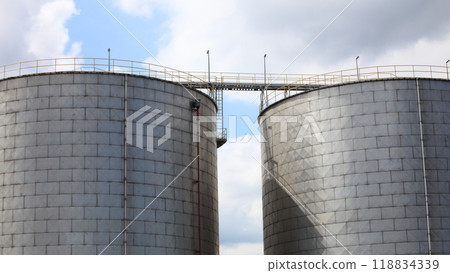Steel tanks 118834339