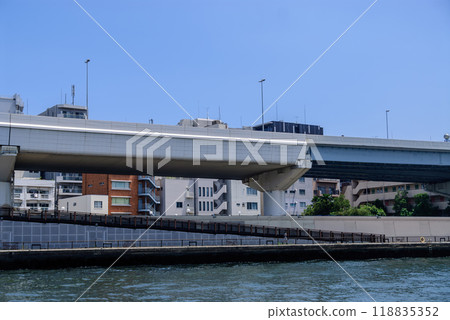 Sumida River and Metropolitan Expressway, near Ryogoku 118835352