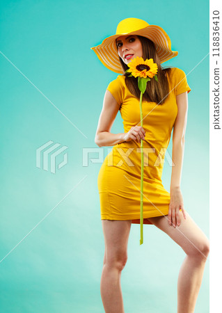 portrait attractive woman with sunflower portrait attractive woman with sunflower 118836410