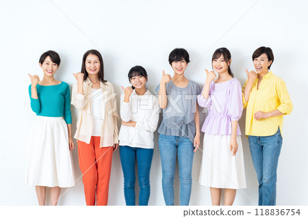 Multi-generational women on a white background 118836754