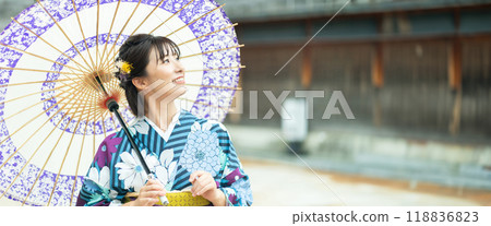 穿著和服的女人,在金澤觀光的女人 穿著和服的女人,在金澤觀光的女人 118836823