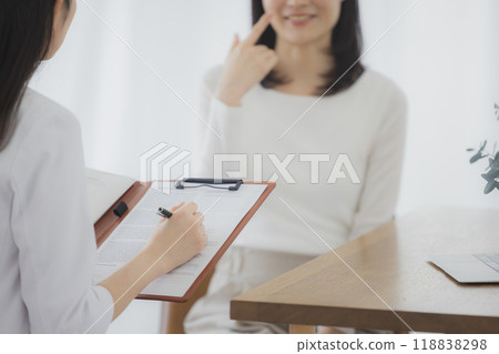 Doctor and Patient 118838298