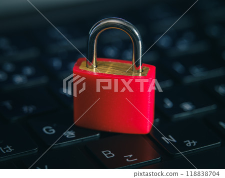 Padlock on the keyboard security encryption Padlock on the keyboard security encryption 118838704