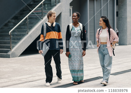 Students Walking Together Along The Campus 118838976