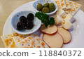 Olives and cheese 118840372