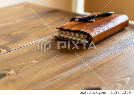 System notebook and pen System notebook and pen 118841299