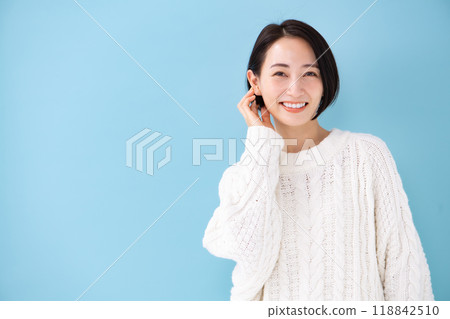 Female portrait Female portrait 118842510