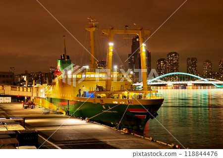 支持島上生活和東京夜景的貨輪“橘丸” 支持島上生活和東京夜景的貨輪“橘丸” 118844476