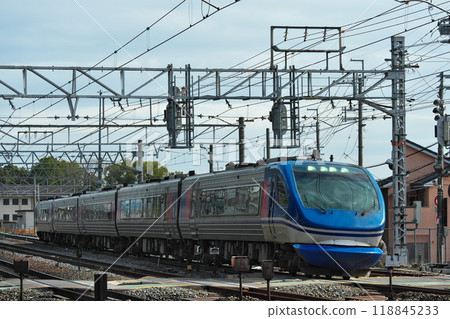 通過山崎站的特急Super Hakuto 118845233