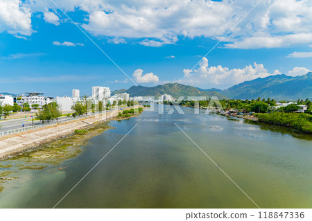 The city reservoir. 118847336