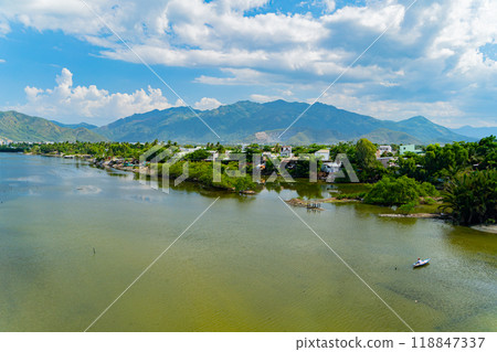 The city reservoir. 118847337