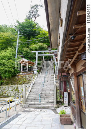 群馬縣澀川市伊香保溫泉、伊香保神社鳥居 群馬縣澀川市伊香保溫泉、伊香保神社鳥居 118848653