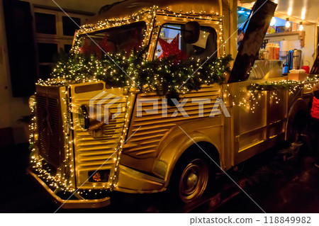 Vintage truck selling food and drinks at Christmas Market in Basel, Switzerland Vintage truck selling food and drinks at Christmas Market in Basel, Switzerland 118849982