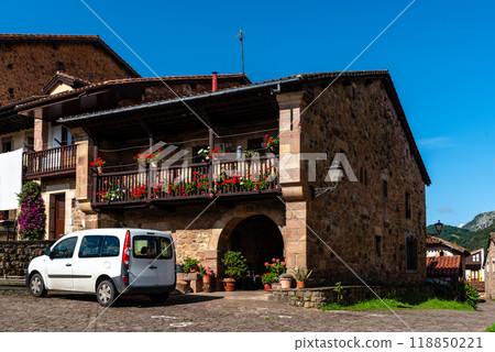 Scenic view of Carmona, a traditional small village in Cantabria 118850221