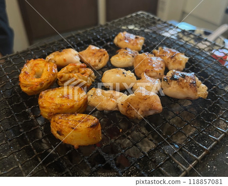 Burn charcoal fire hormones 118857081