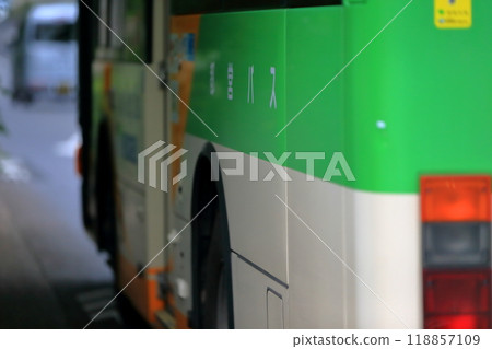 Route bus image 118857109