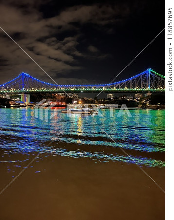 Brisbane's landmark Story Bridge Brisbane's landmark Story Bridge 118857695