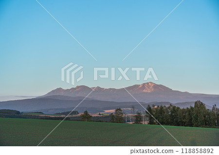 View of Mount Daisetsu from Jyujitsu Hill 118858892