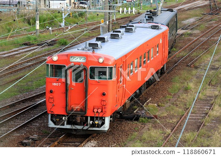 [South Hokkaido Isaribi Railway] Kiha 40 Series 1700 Series ~ Capital Region Color + Dark Green ~ (South Hokkaido Isaribi Railway Line: Nanaehama ~ Goryokaku) 118860671